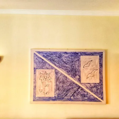 With One Bedroom In Vale Rebelho 2 Km From The Beach * Patroves